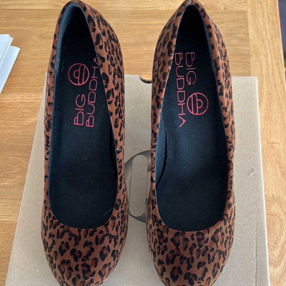 Leopard heels